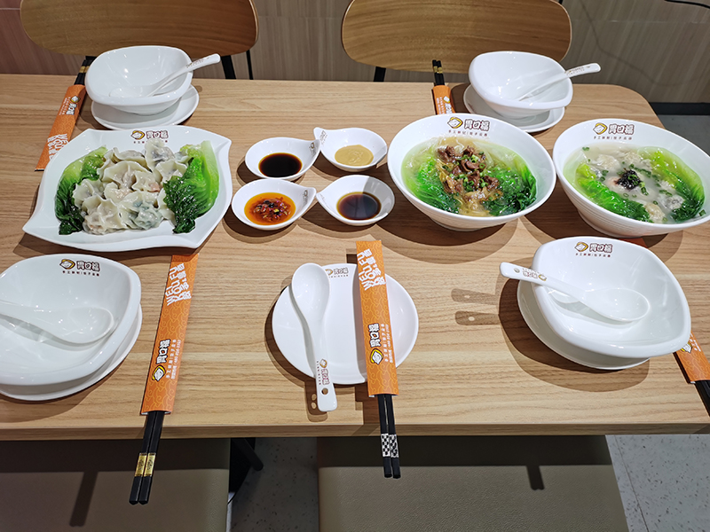 餃子云吞小吃店該怎么選址好，遵從這些原則不會(huì)錯(cuò)